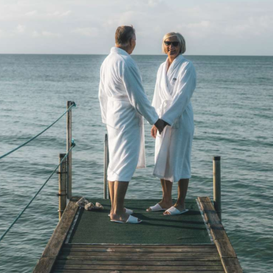 Par på badebro Rødvig Kro